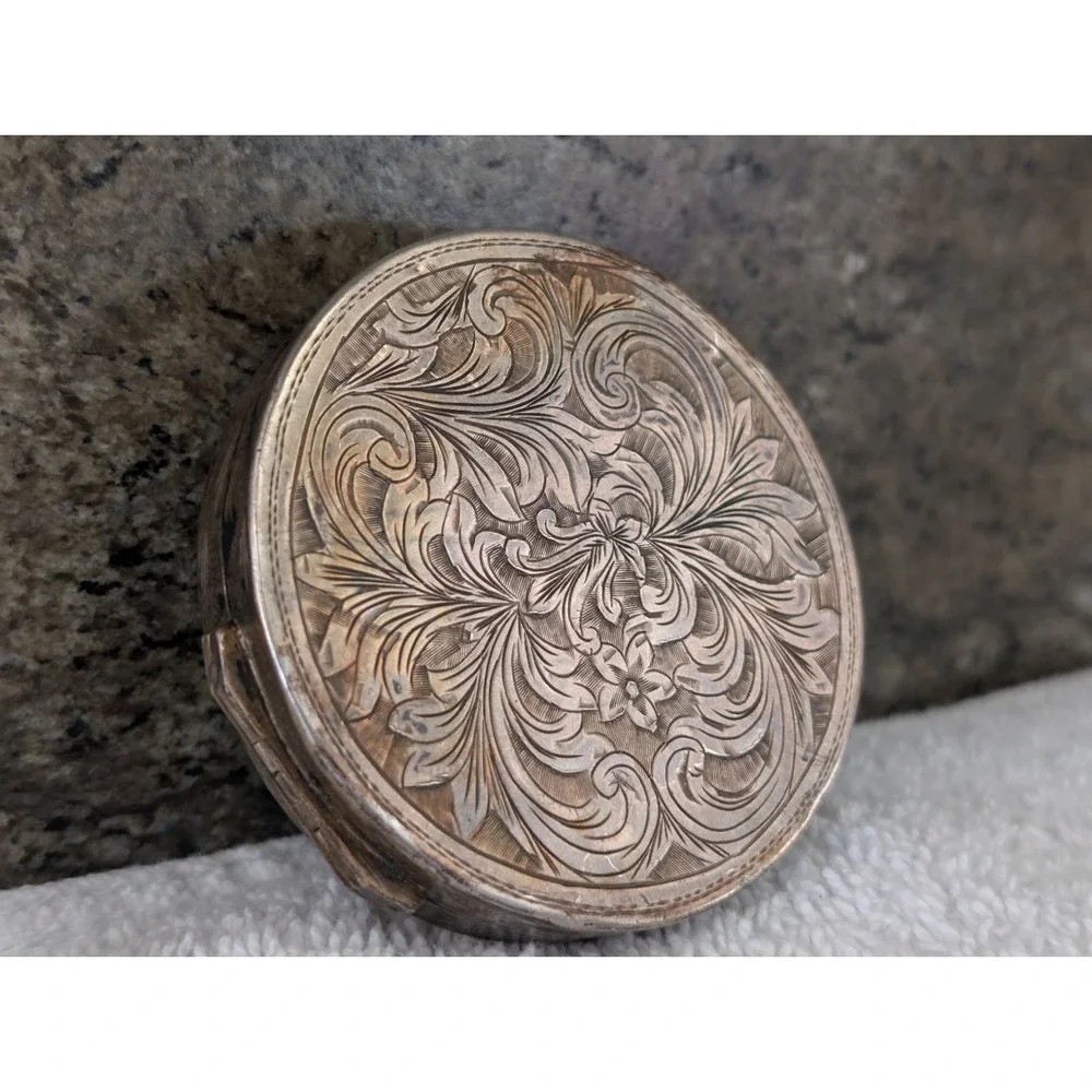 Vintage Engraved Silver Metal Compact Mirror With Pressed Powder Ornate Floral - Picture 2 of 16